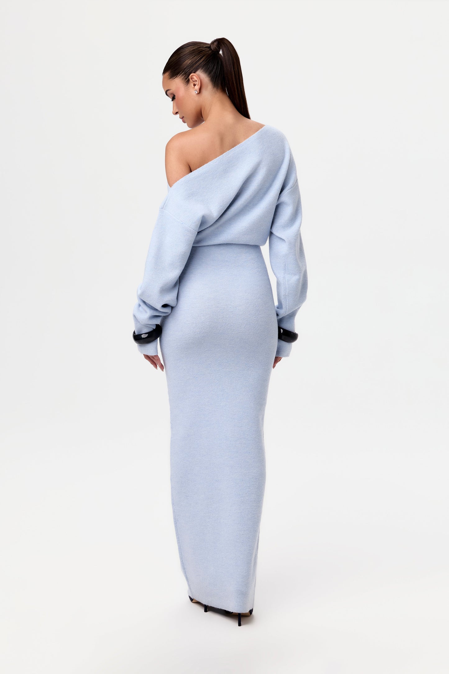 Trien | Off-shoulder tröjklänning