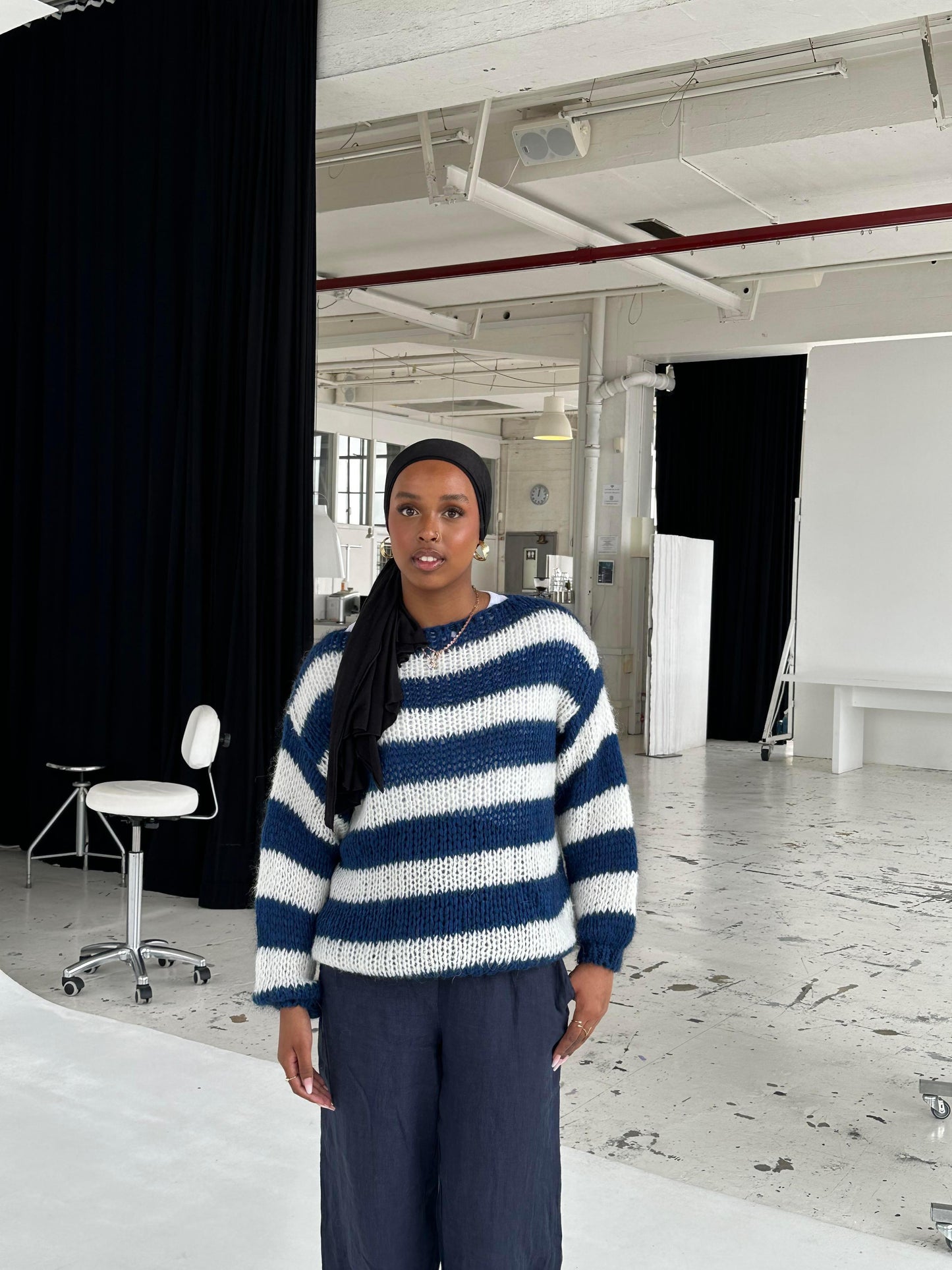 Lucy Randig stickad tröja (råd: 1 storlek upp för överdimensionerad look) - My Store