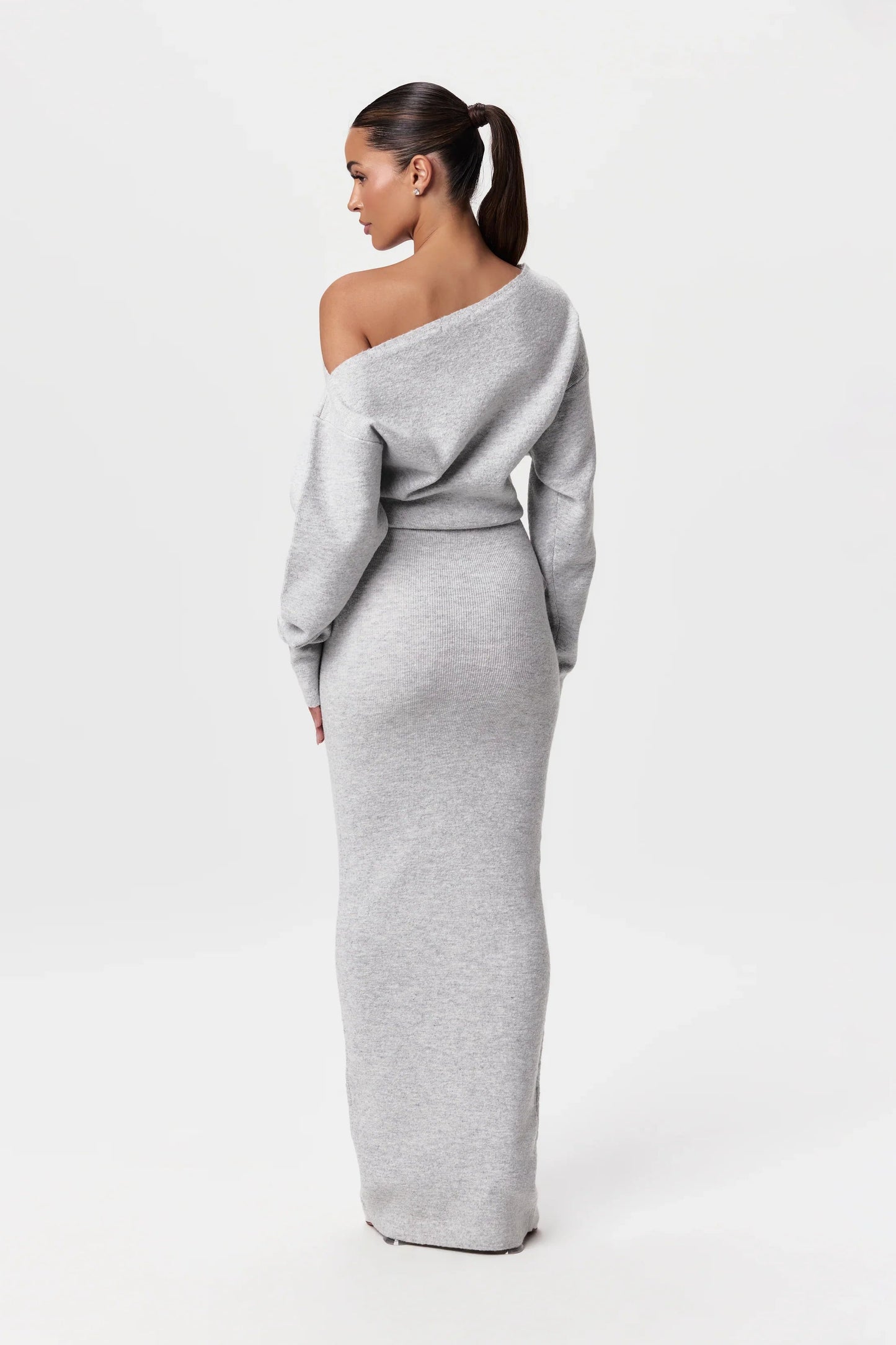 Trien | Off-shoulder tröjklänning